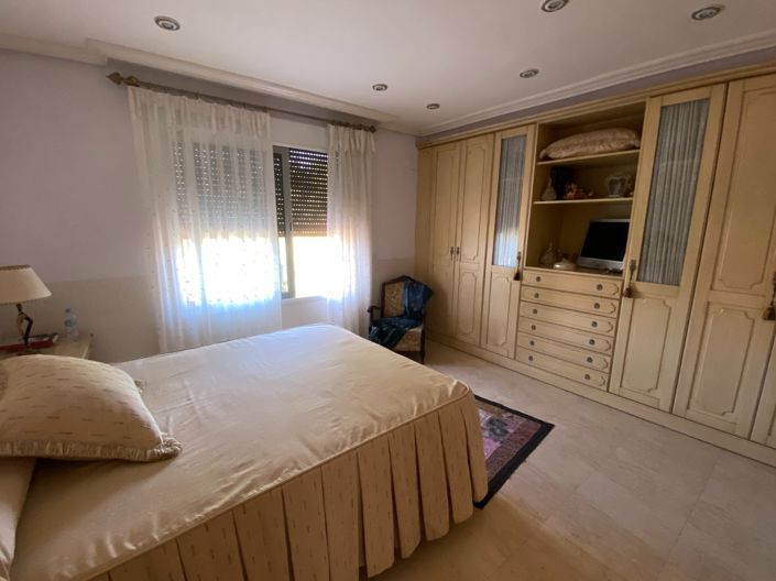 Image No.19-Villa de 5 chambres à vendre à Petrer