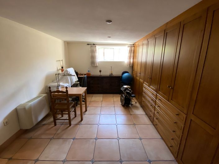 Image No.48-Villa de 5 chambres à vendre à Petrer