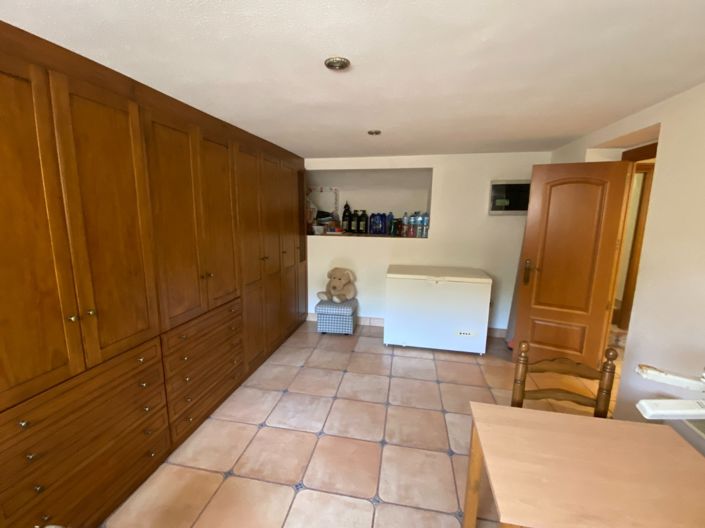 Image No.49-Villa de 5 chambres à vendre à Petrer