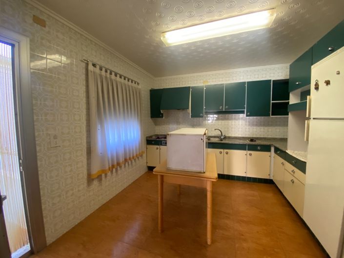 Image No.9-3 Bed Apartment for sale