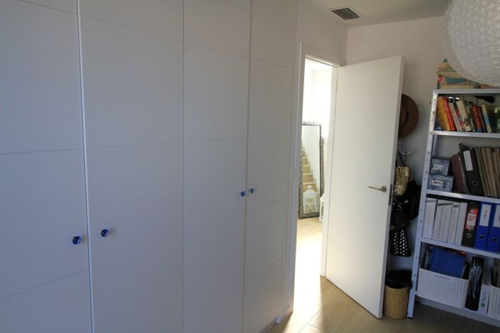 Image No.25-3 Bed Townhouse for sale