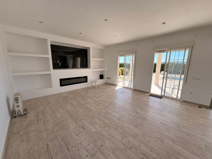 Image No.15-Villa de 6 chambres à vendre à Pinoso