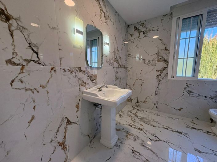 Image No.37-Villa de 6 chambres à vendre à Pinoso