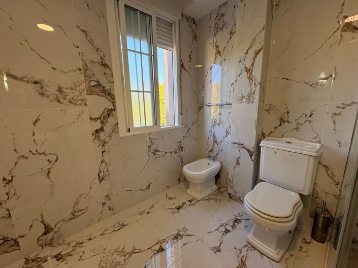 Image No.38-Villa de 6 chambres à vendre à Pinoso