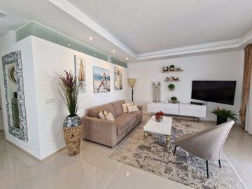 o1jholmedc13nl12aom331dkh493l