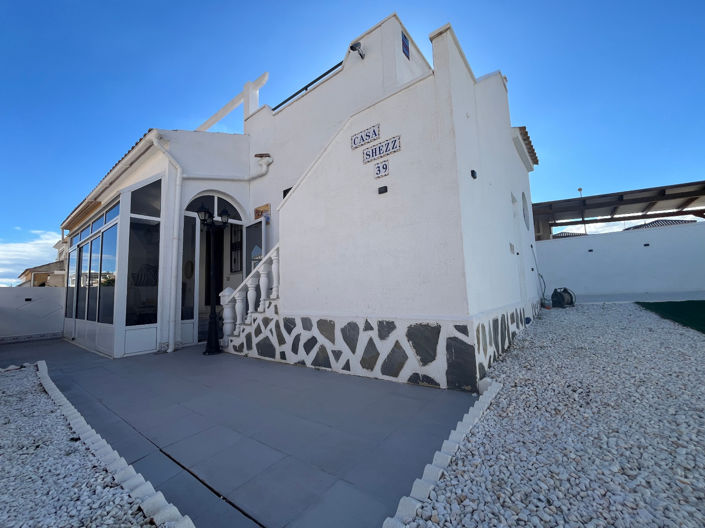 Image No.13-2 Bed Bungalow for sale