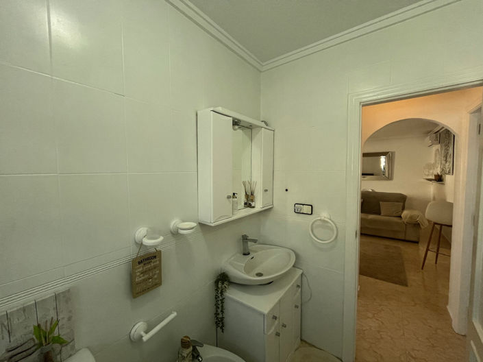 Image No.27-2 Bed Bungalow for sale