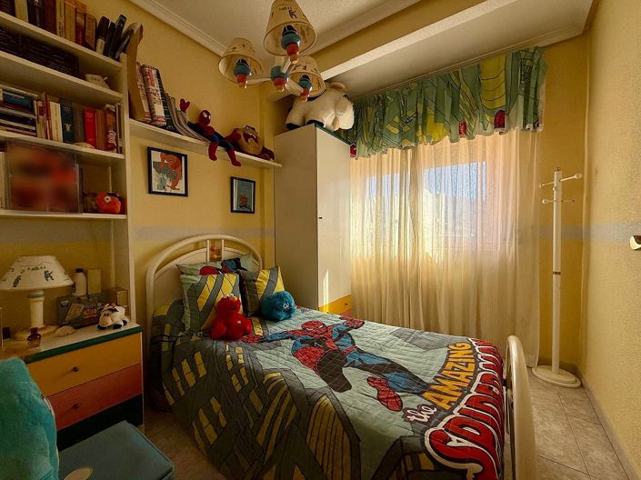 Image No.16-5 Bed Apartment for sale