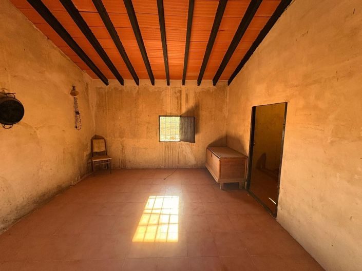 Image No.20-4 Bed Country House for sale