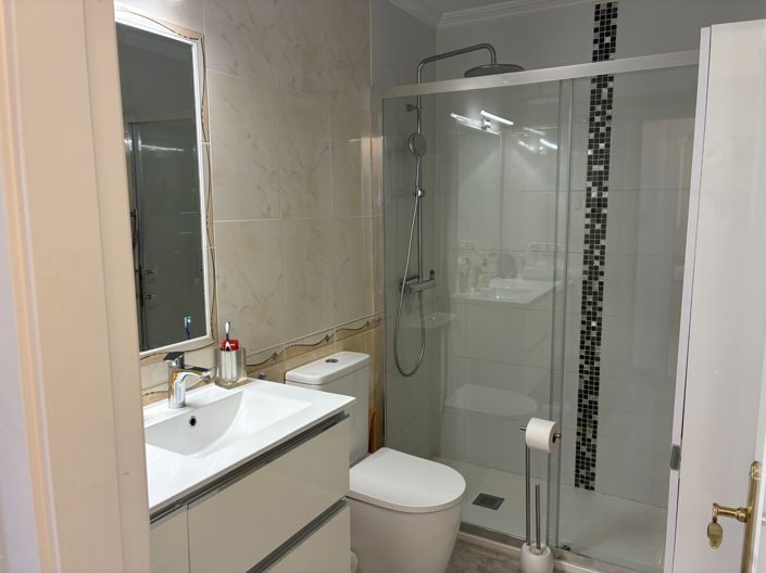 Image No.20-2 Bed Apartment for sale