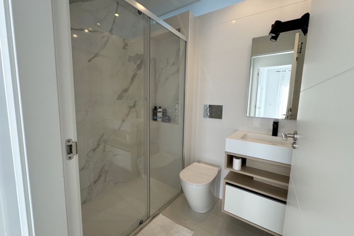 Image No.14-2 Bed Apartment for sale