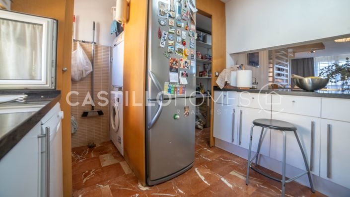 Image No.26-4 Bed Townhouse for sale