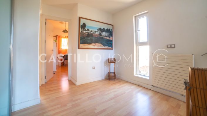 Image No.36-4 Bed Townhouse for sale