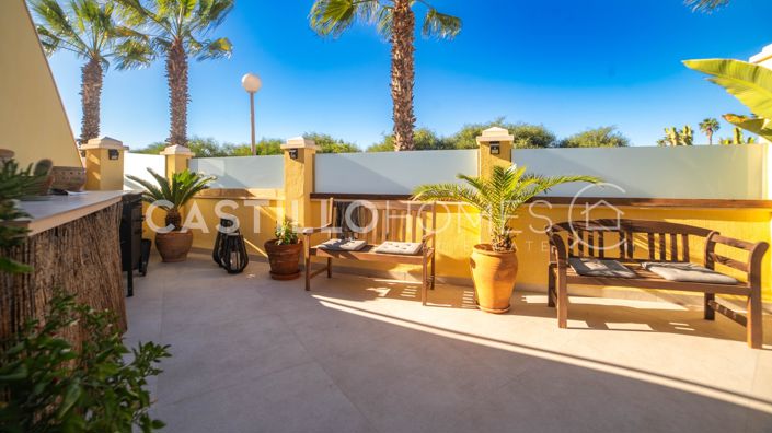 Image No.6-4 Bed Townhouse for sale