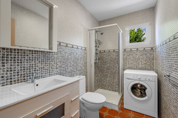 Image No.14-7 Bed Villa for sale