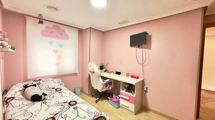 Image No.35-4 Bed Apartment for sale