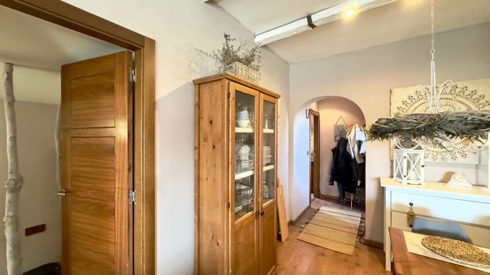 Image No.10-3 Bed Villa for sale