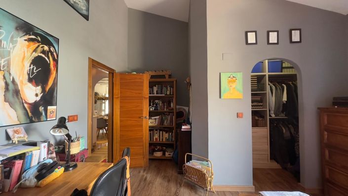 Image No.23-3 Bed Villa for sale