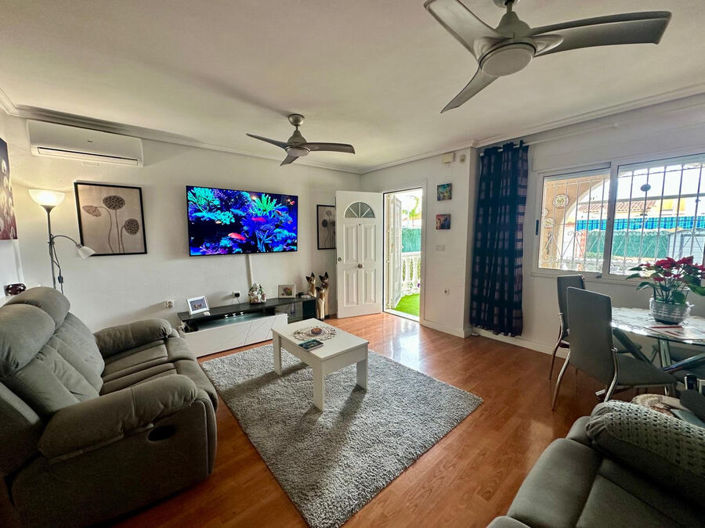 Image No.21-Villa de 2 chambres à vendre à Torrevieja