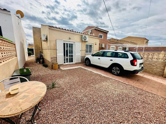 Image No.4-Villa de 2 chambres à vendre à Torrevieja