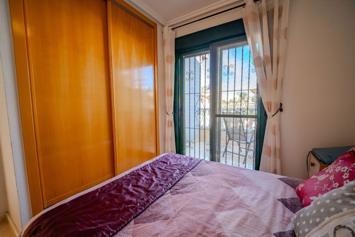 Image No.31-3 Bed Townhouse for sale