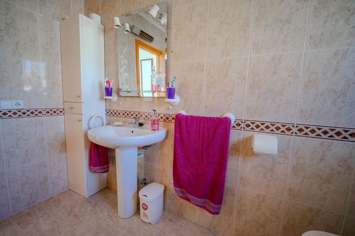 Image No.39-3 Bed Townhouse for sale