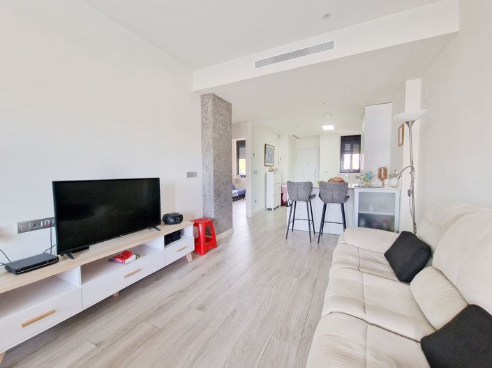 Image No.9-2 Bed Apartment for sale