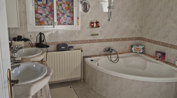 Image No.10-3 Bed Villa for sale