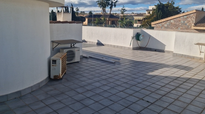 Image No.17-3 Bed Villa for sale