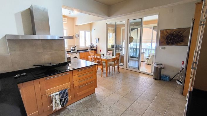 Image No.6-3 Bed Villa for sale