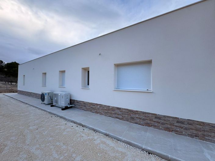 Image No.12-3 Bed Villa for sale