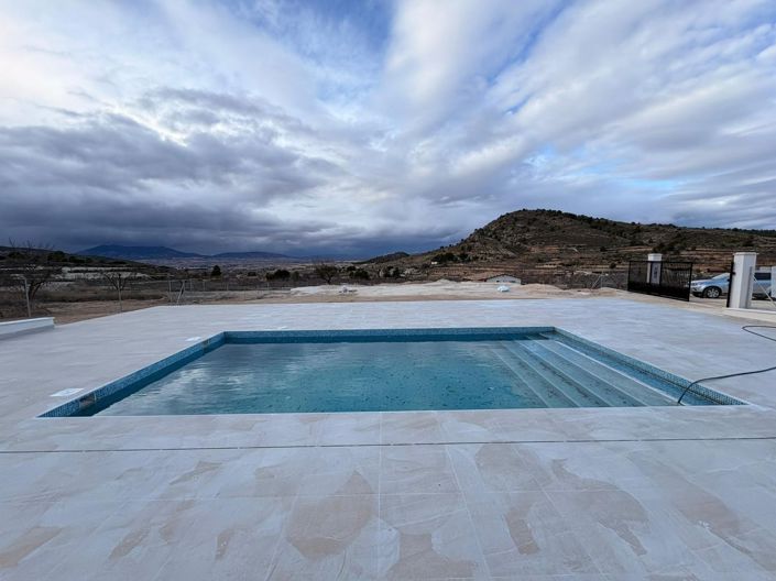 Image No.2-3 Bed Villa for sale