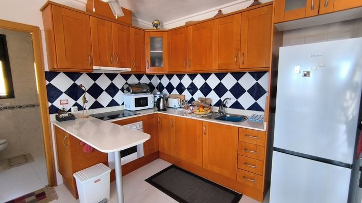 Image No.8-3 Bed Townhouse for sale