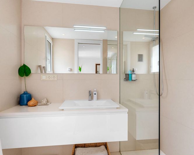 Image No.32-5 Bed Villa for sale