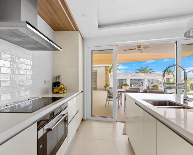 Image No.4-5 Bed Villa for sale