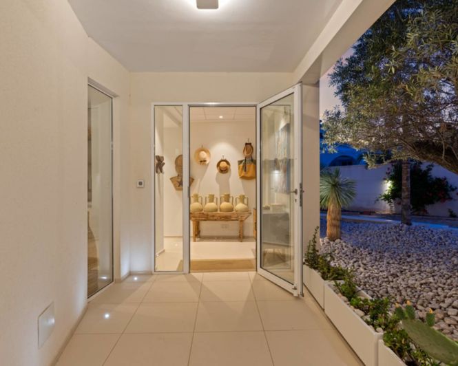 Image No.49-5 Bed Villa for sale