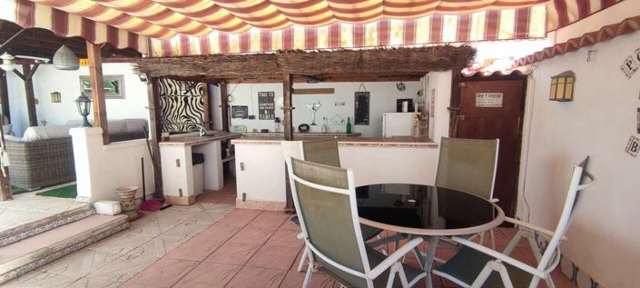 Image No.22-4 Bed Villa for sale