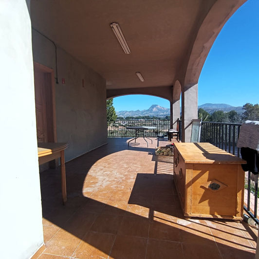 Image No.2-6 Bed Country House for sale