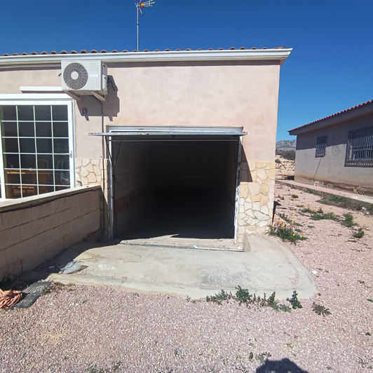 Image No.20-6 Bed Country House for sale