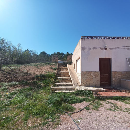 Image No.23-6 Bed Country House for sale