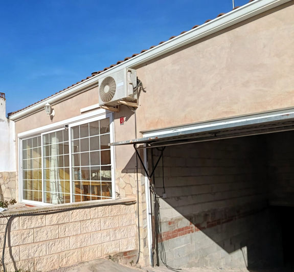 Image No.6-6 Bed Country House for sale