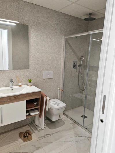 Image No.12-2 Bed Apartment for sale