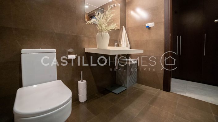 Image No.19-3 Bed Apartment for sale