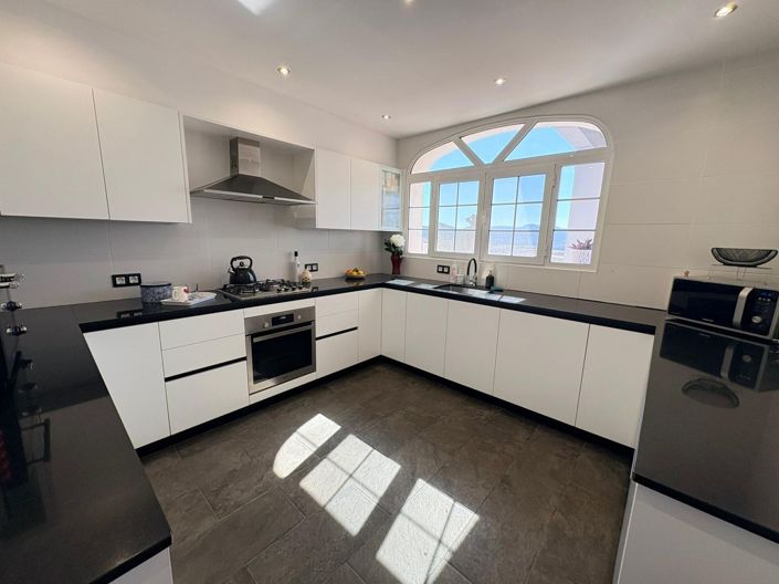 Image No.47-4 Bed Villa for sale