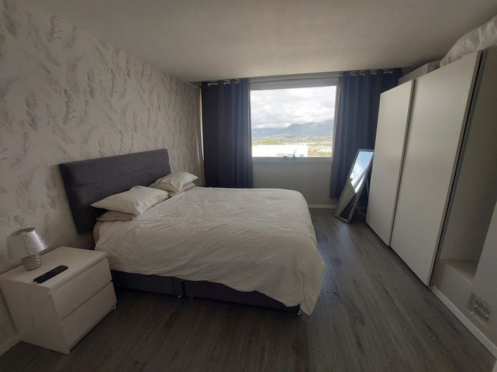 Image No.17-2 Bed Bungalow for sale