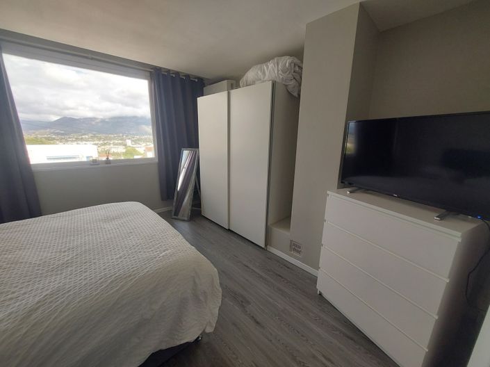 Image No.18-2 Bed Bungalow for sale