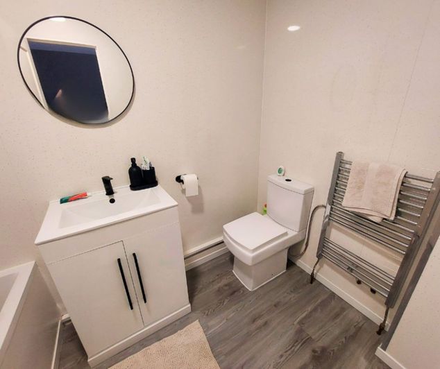 Image No.23-2 Bed Bungalow for sale