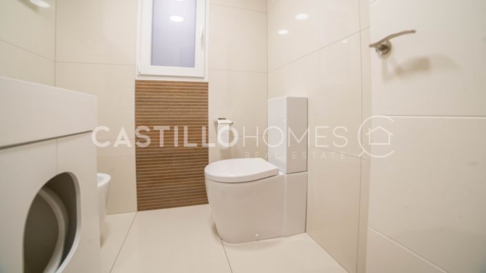 Image No.20-3 Bed Apartment for sale