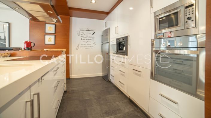 Image No.27-3 Bed Apartment for sale