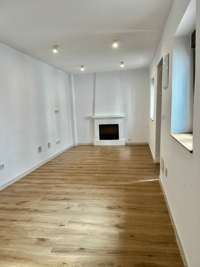 Image No.10-3 Bed Townhouse for sale